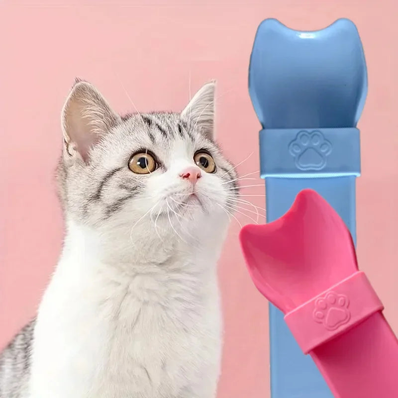 Cat Treat Squeeze Spoon – No-Mess Lickable Feeder